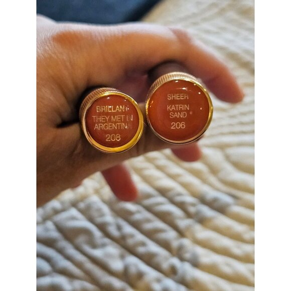 New GUCCI lipsticks x2 tester but FULL-SIZE - Picture 2 of 2